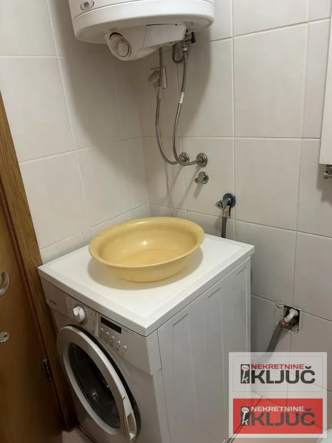 Dobar Jednosoban stan u blizini centra grada 10