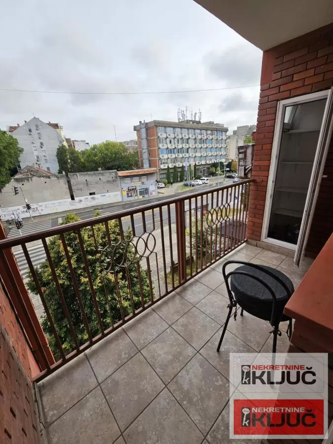 Dobar Jednosoban stan u blizini centra grada 7