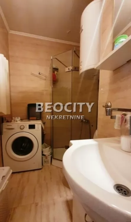 Dvosoban stan, 59 m2, Železnička stanica, Gagarinova ID: 128207 5