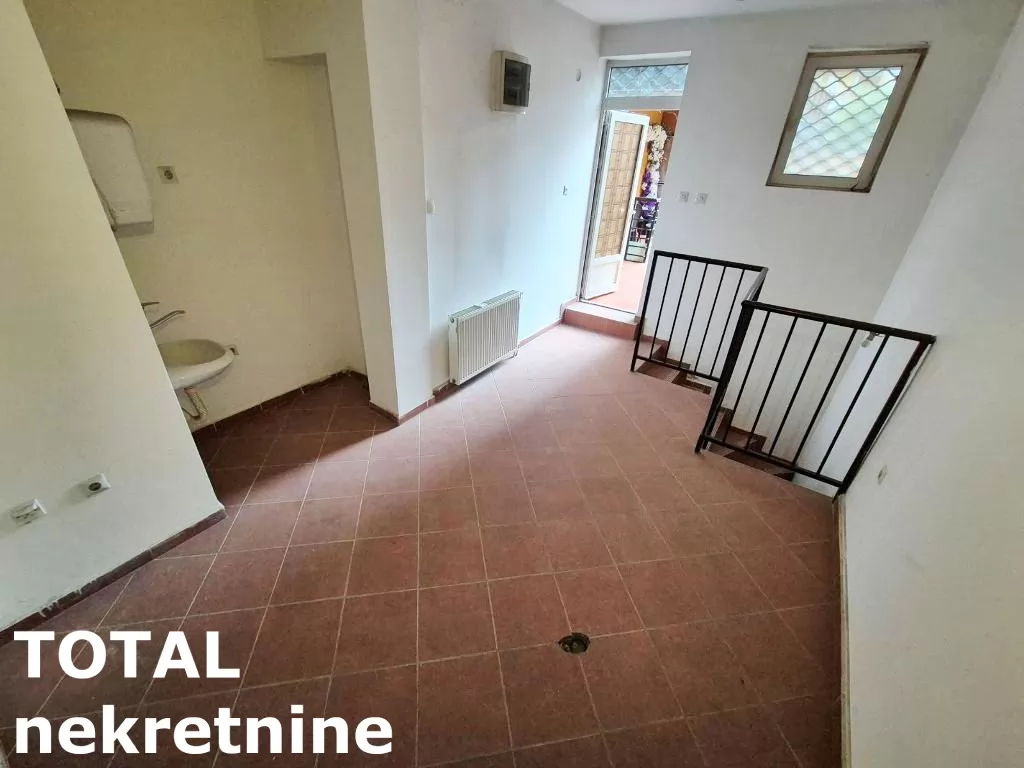 Lokal,NOVI SAD,CENTAR,kv: 25.00, € 38000, ID: 8089766 4