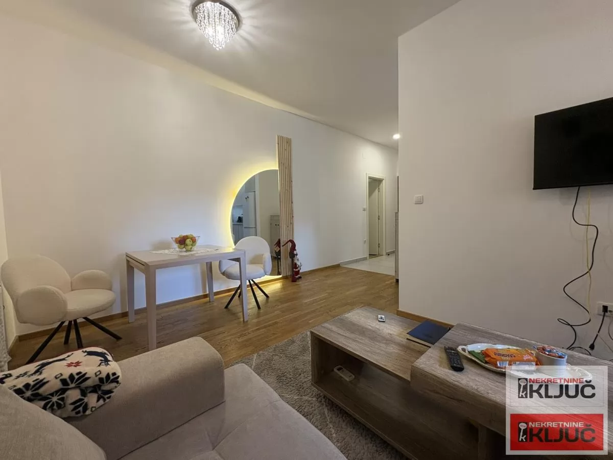 ROTKVARIJA, 39m2, Jednoiposoban, Novogradnja, Namešten 2