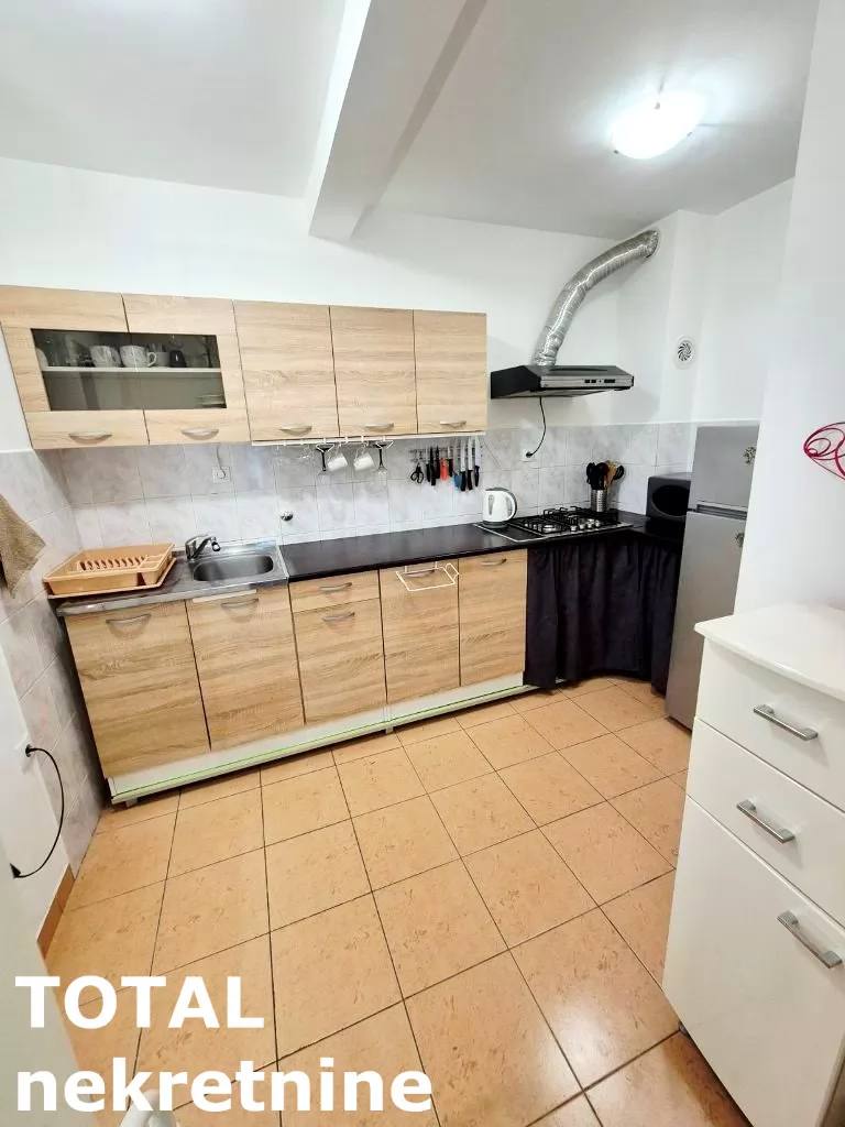 Stan,NOVI SAD,BULEVAR,kv: 63.00, € 165000, ID: 1102120 11