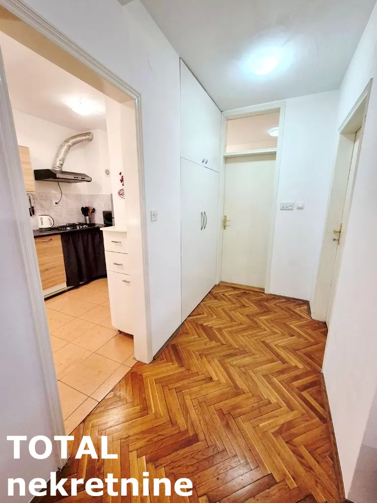 Stan,NOVI SAD,BULEVAR,kv: 63.00, € 165000, ID: 1102120 12