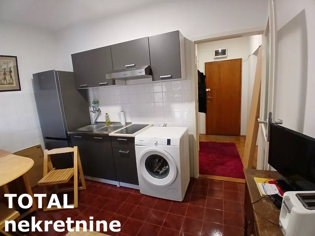 Stan,NOVI SAD,CENTAR,kv: 42.00, € 119000, ID: 1102131 8