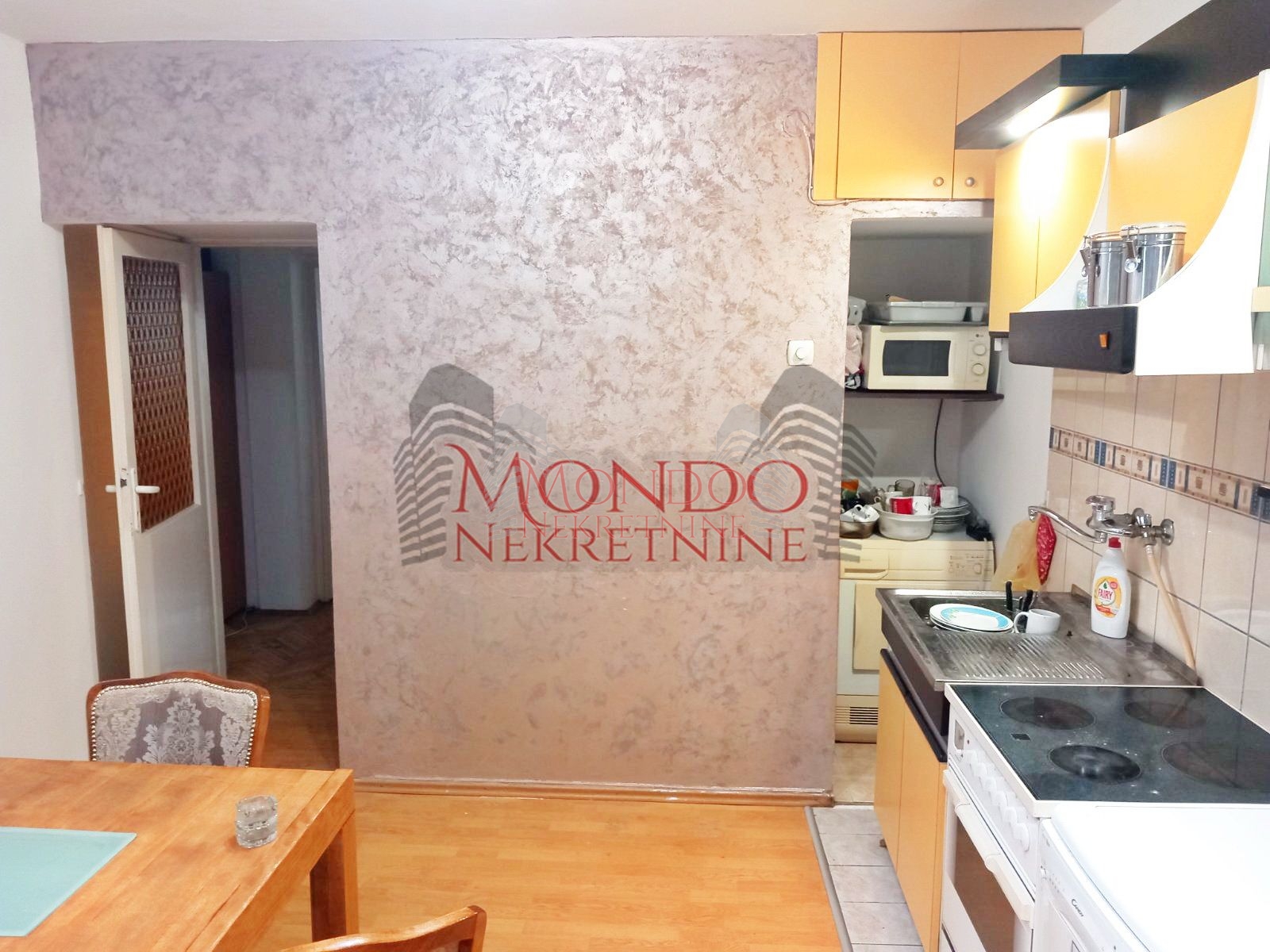 Dvosoban stan na Margeru 5