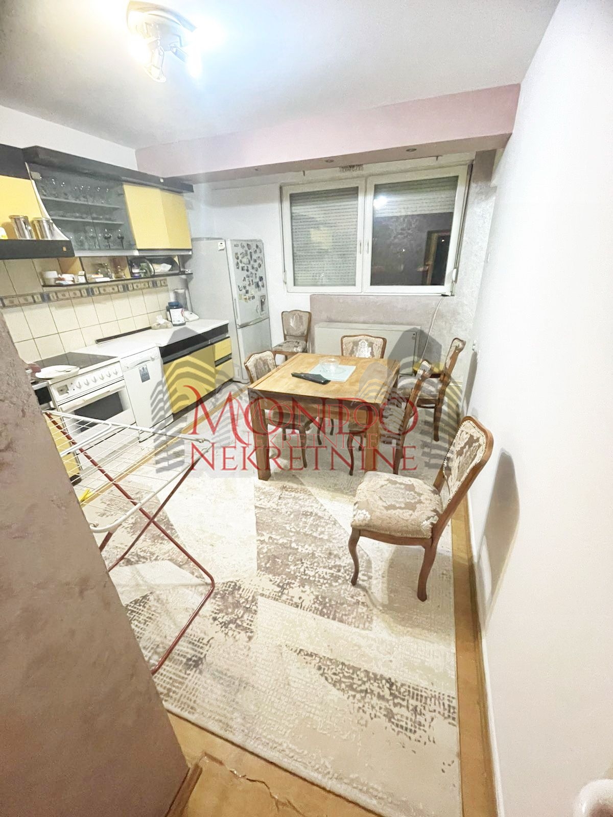 Dvosoban stan na Margeru 1