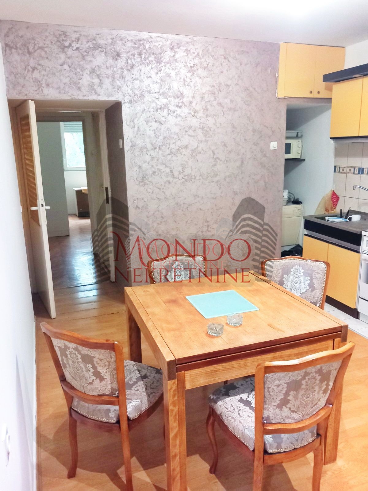 Dvosoban stan na Margeru 3