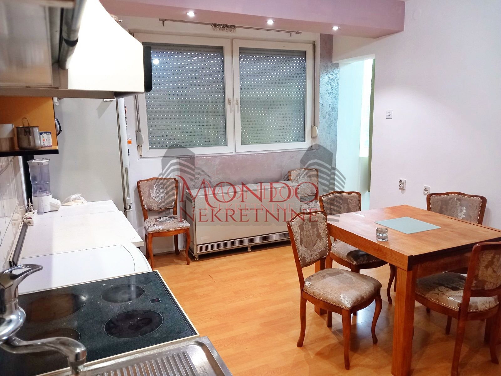 Dvosoban stan na Margeru 4