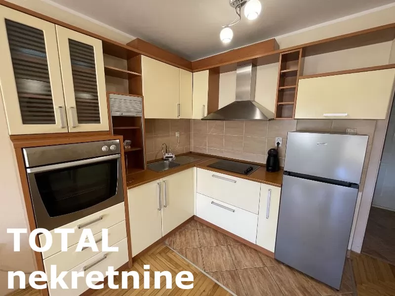 Stanovi,NOVI SAD,CENTAR,kv: 50.00, € 500, ID: 9189792 6