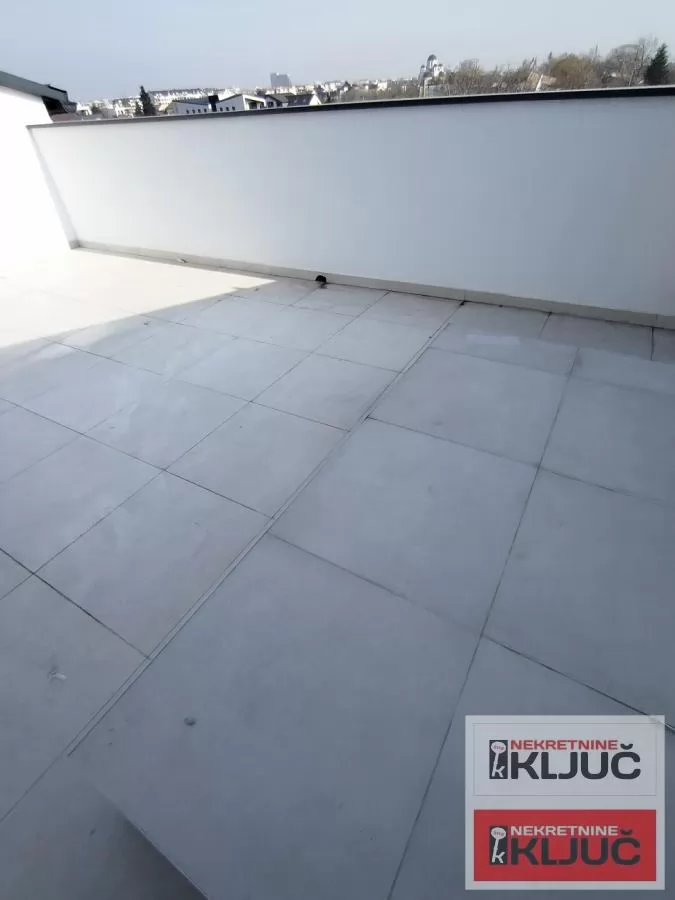 TELEP, 72m2 +2 krovne terase sa pogledom na ceo grad i Frusku Goru, Trosoban sa pdv, Penthouse 13
