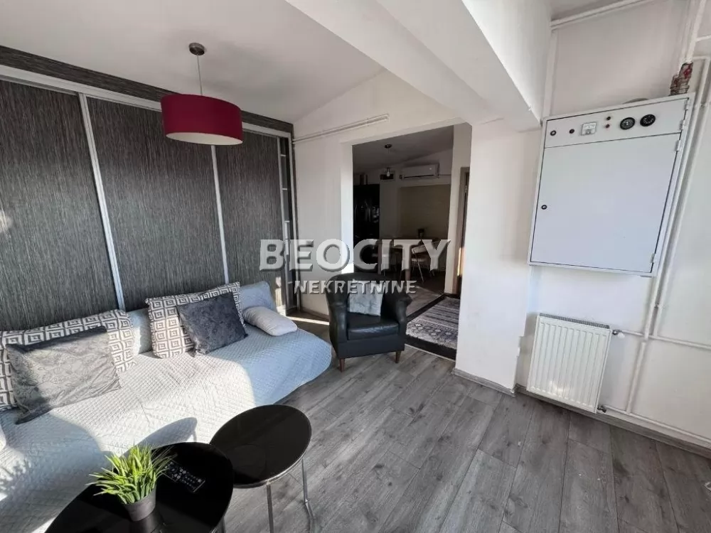 Trosoban stan, 57 m2, Terazije, Kraljice Natalije ID: 128281 2