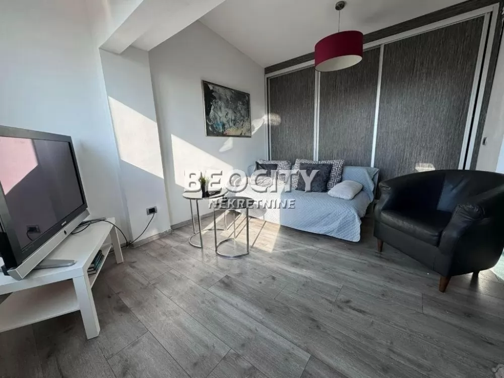 Trosoban stan, 57 m2, Terazije, Kraljice Natalije ID: 128281 3