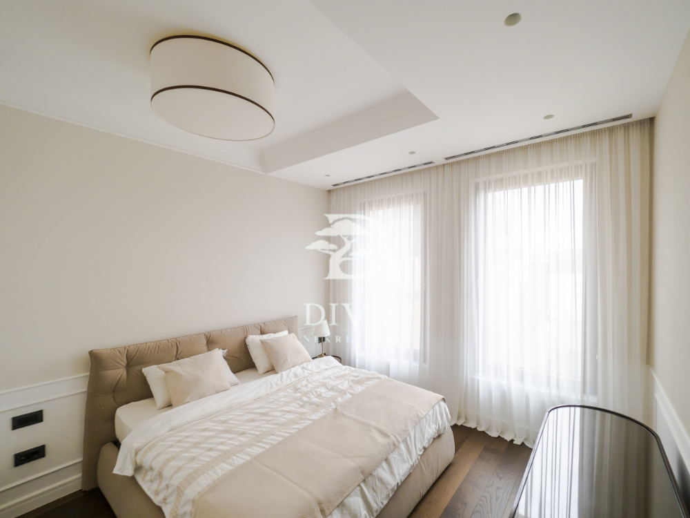 Izdajemo lux 3 0 stan 88m2 kod Pinka Koste Racina 4