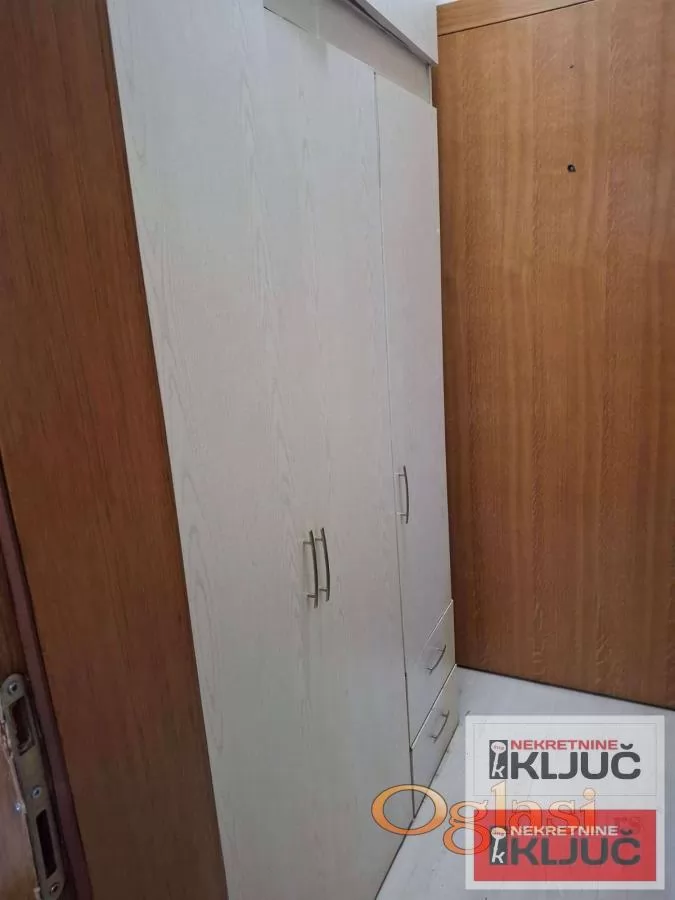 Dobar Jednosoban stan u blizini Sajma 4