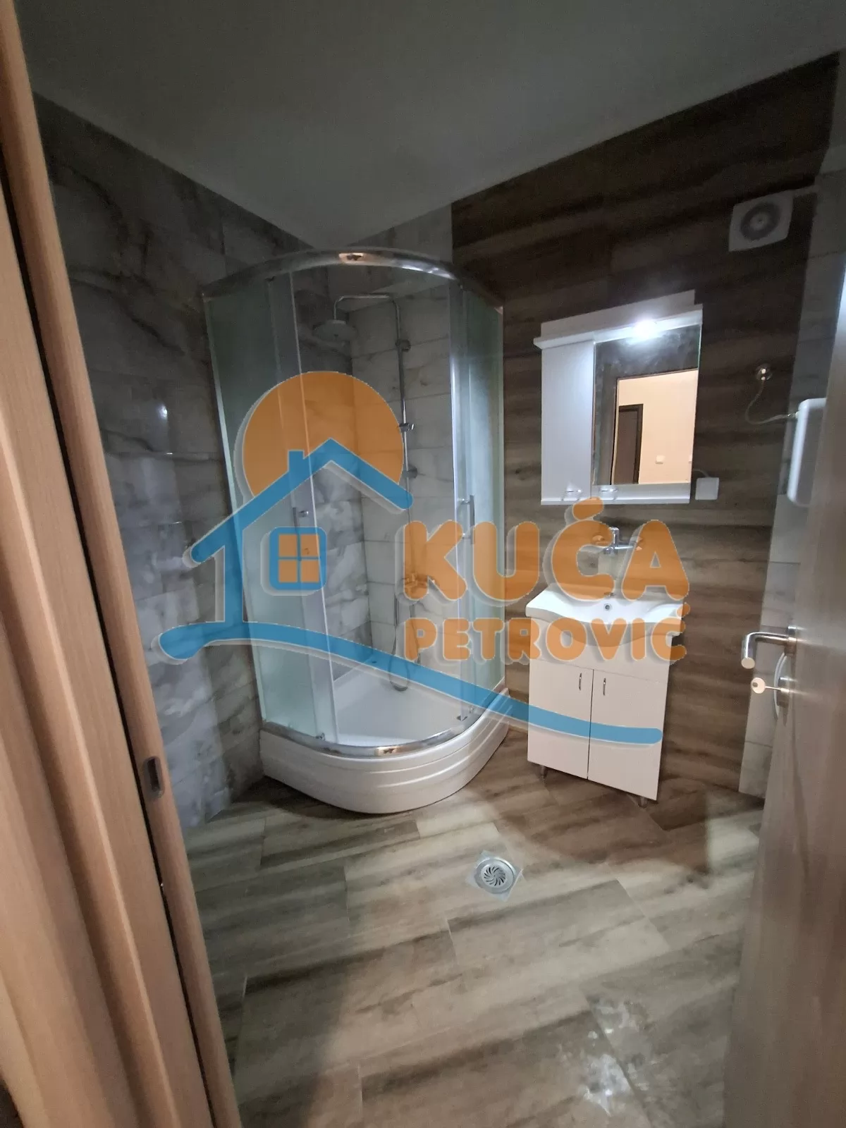 Dvosoban stan, 76 m2, Donja Vrežina, Majora Gavrilovića ID: i-015651 19