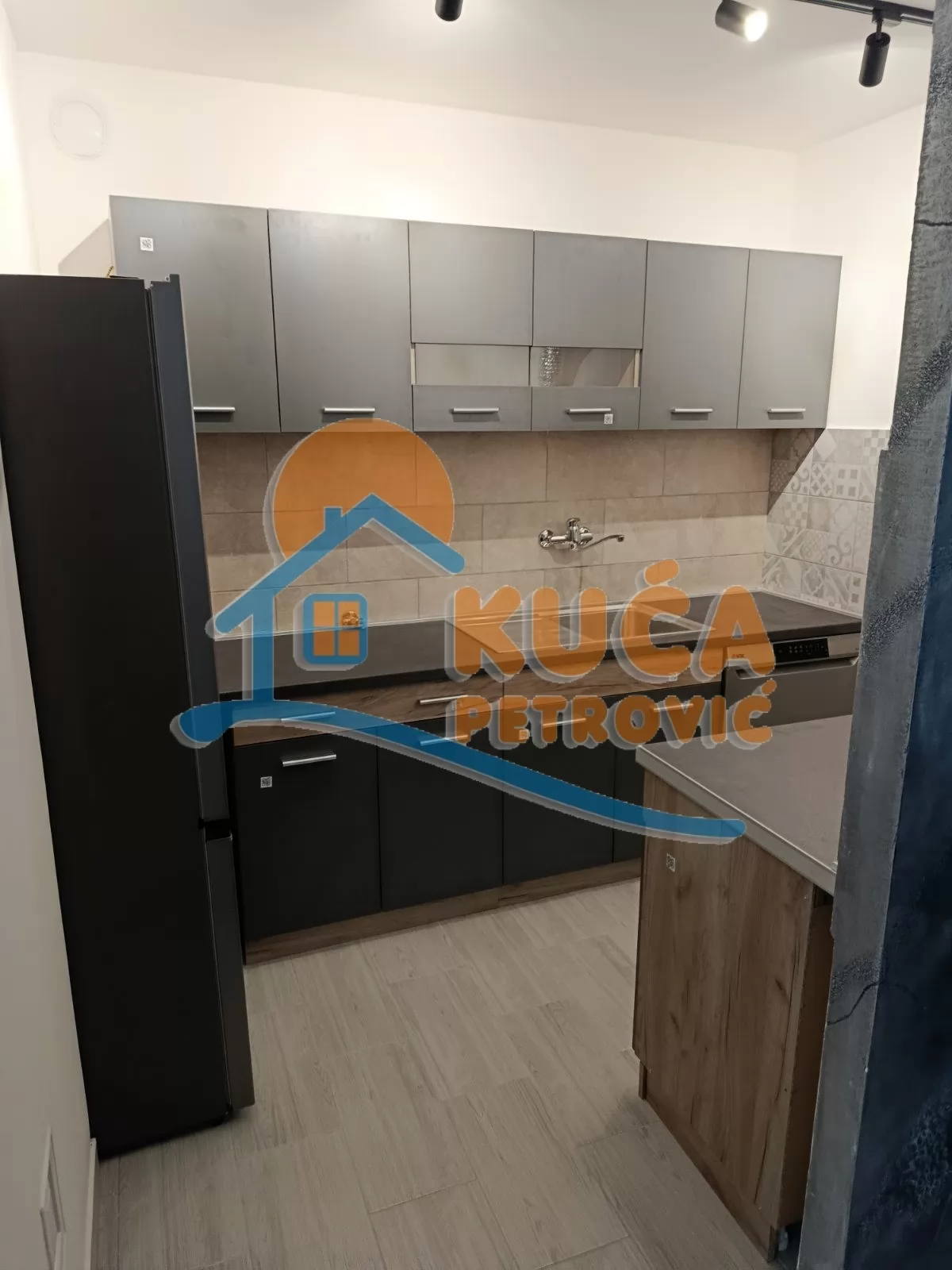 Dvosoban stan, 76 m2, Donja Vrežina, Majora Gavrilovića ID: i-015651 9