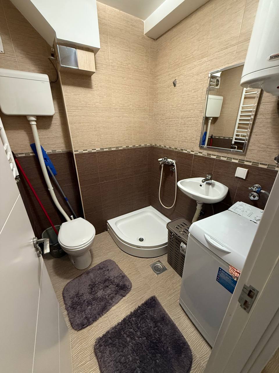 Stan na uglu Blagoja Parovica i Pozeske 5