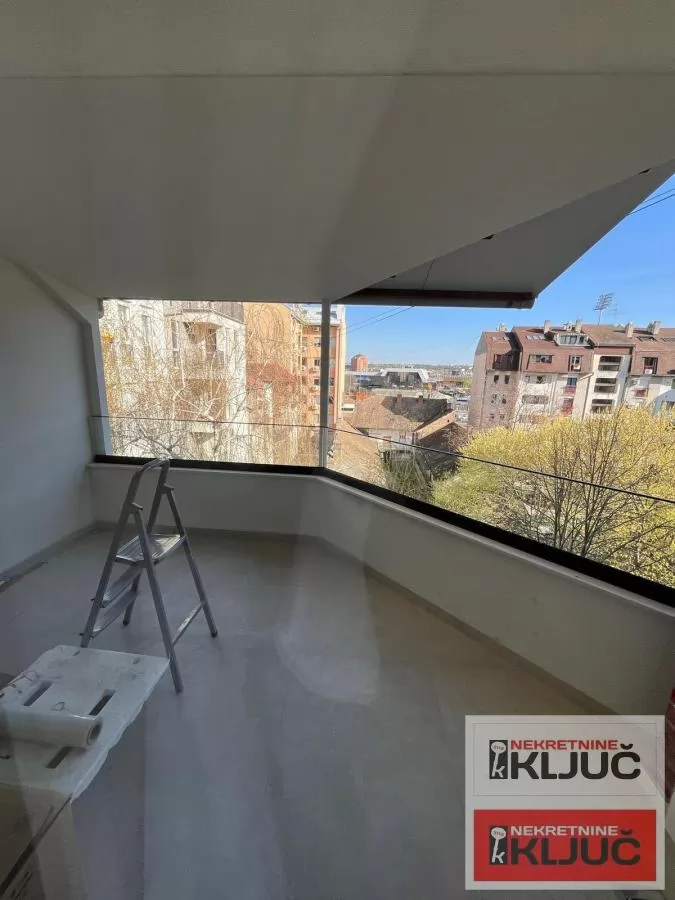 KOD SPENSA, 119m2, Četvorosoban, Renoviran 19