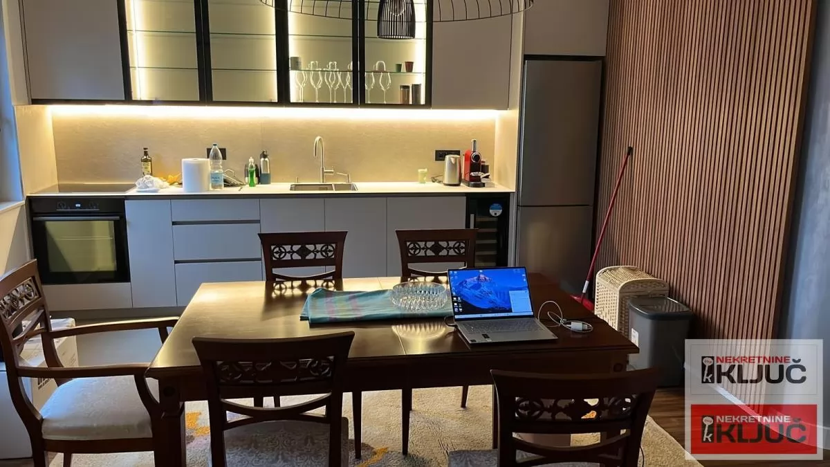 KOD SPENSA, 119m2, Četvorosoban, Renoviran 2