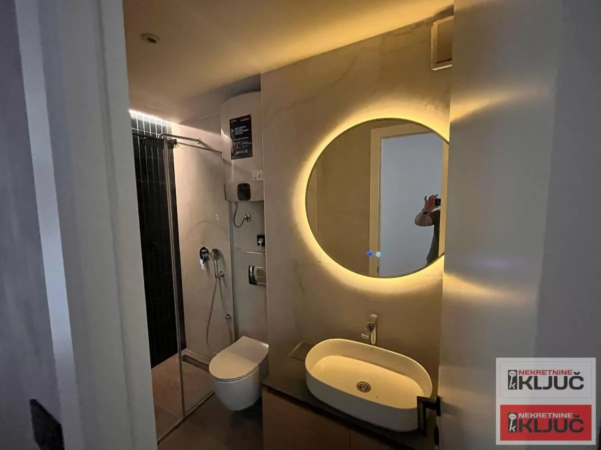 KOD SPENSA, 119m2, Četvorosoban, Renoviran 9