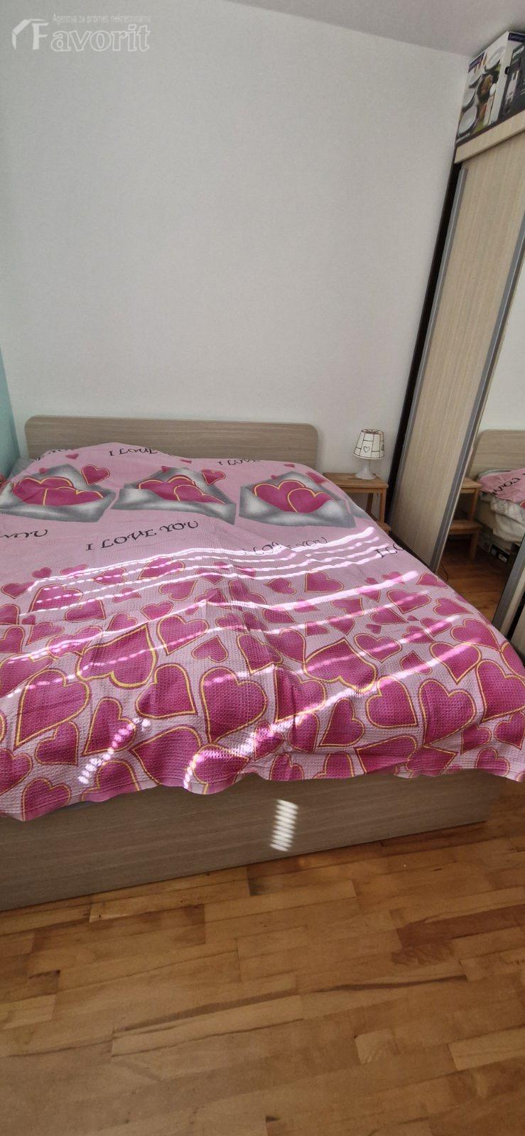 MALI MOKRI LUG, MAGE MAGAZINOVIC, 54m2 6