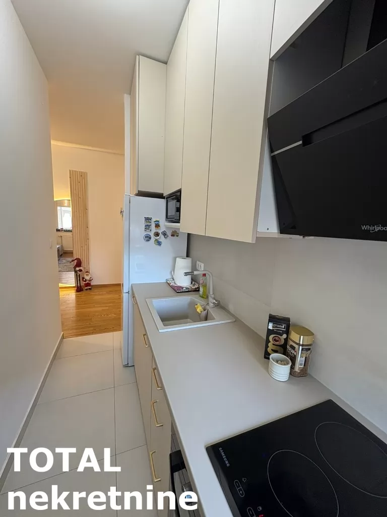 Stan,NOVI SAD,CENTAR,kv: 41.00, € 140000, ID: 1102113 11