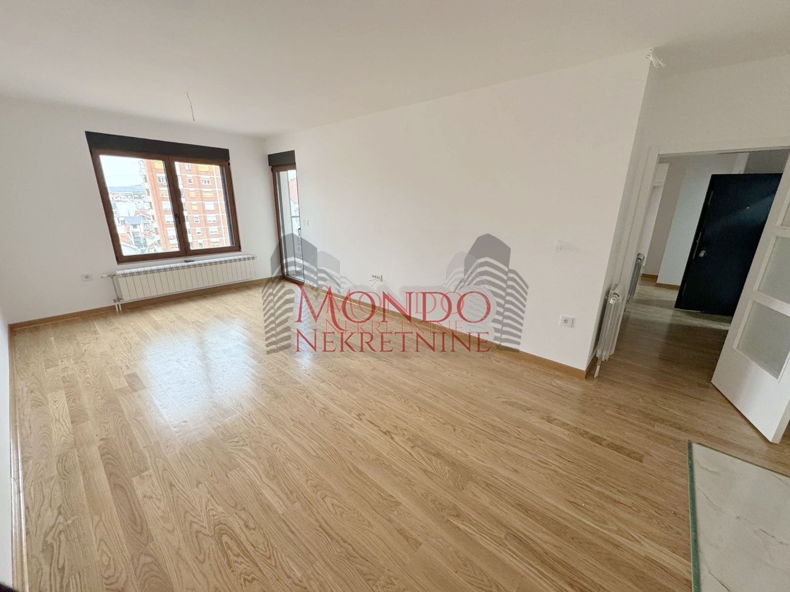 Cetvorosoban nov stan u centru grada kod Doma zdravlja 2