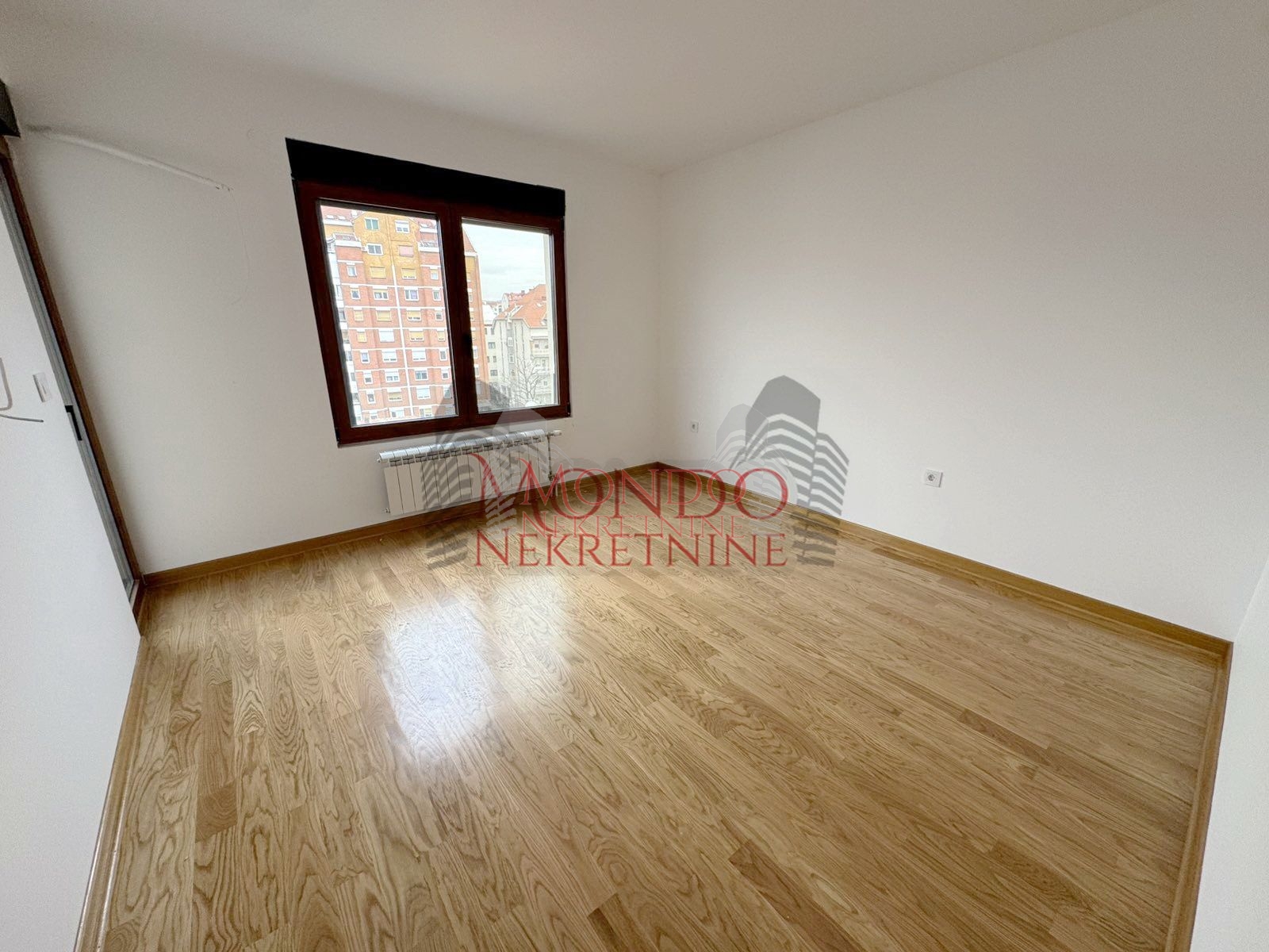 Cetvorosoban nov stan u centru grada kod Doma zdravlja 7