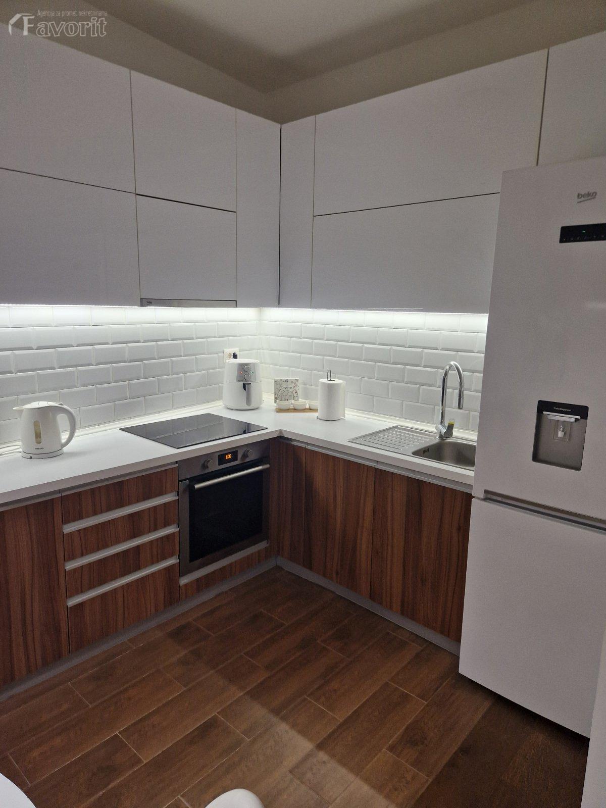 TASMAJDAN, 27. MARTA, 67m2 6