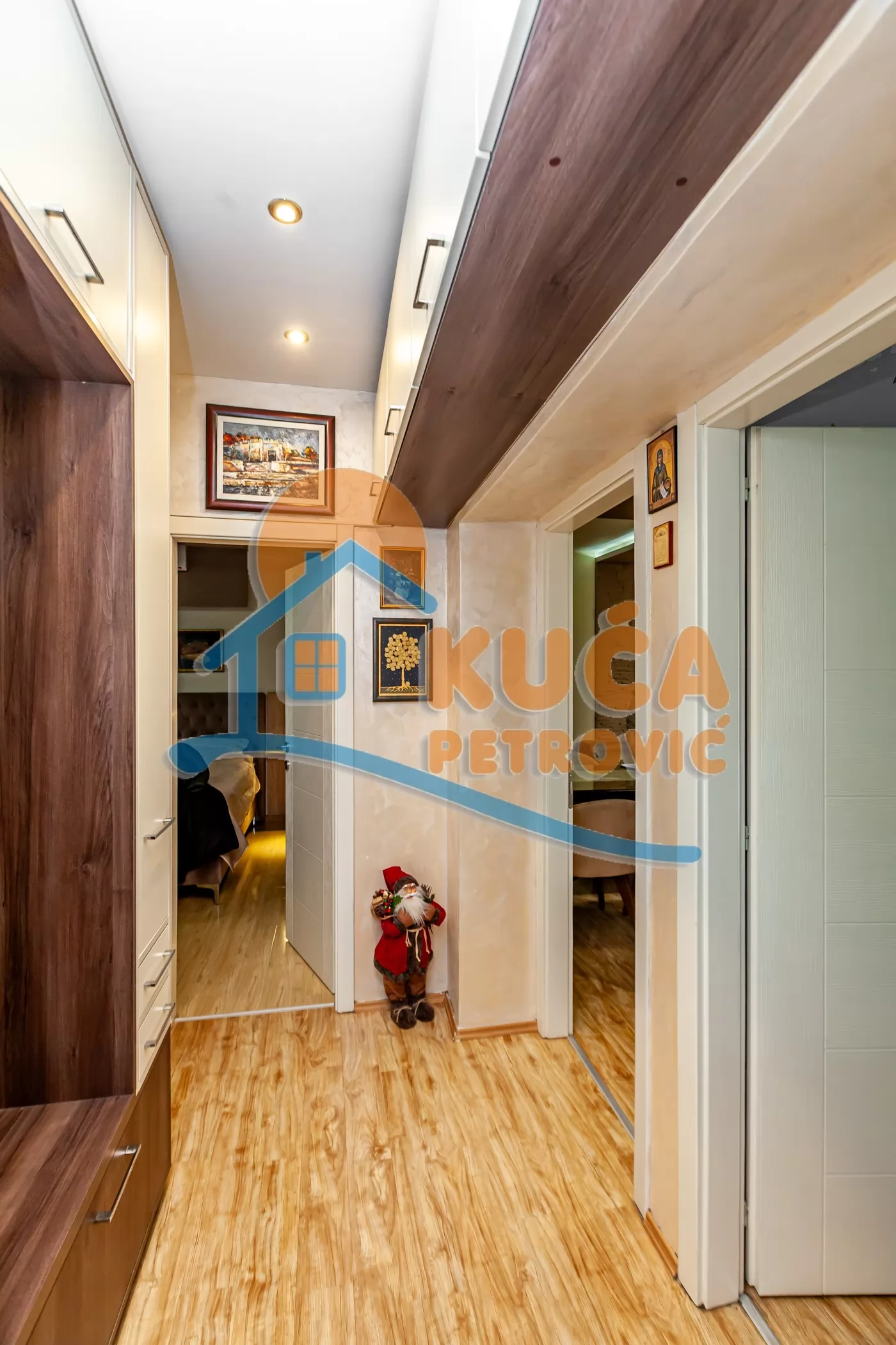 Trosoban stan, 67 m2, Centar, Vardarska ID: p-015641 16