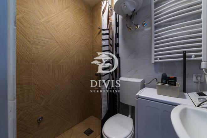 Renoviran 3 0 stan u centru  Uzun Mirkova  50m2 3