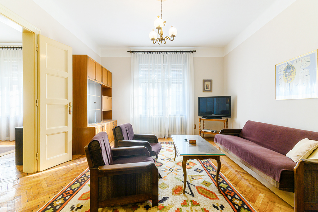 Stari grad  Andrićev venac   Kneza Miloša 113m2 1