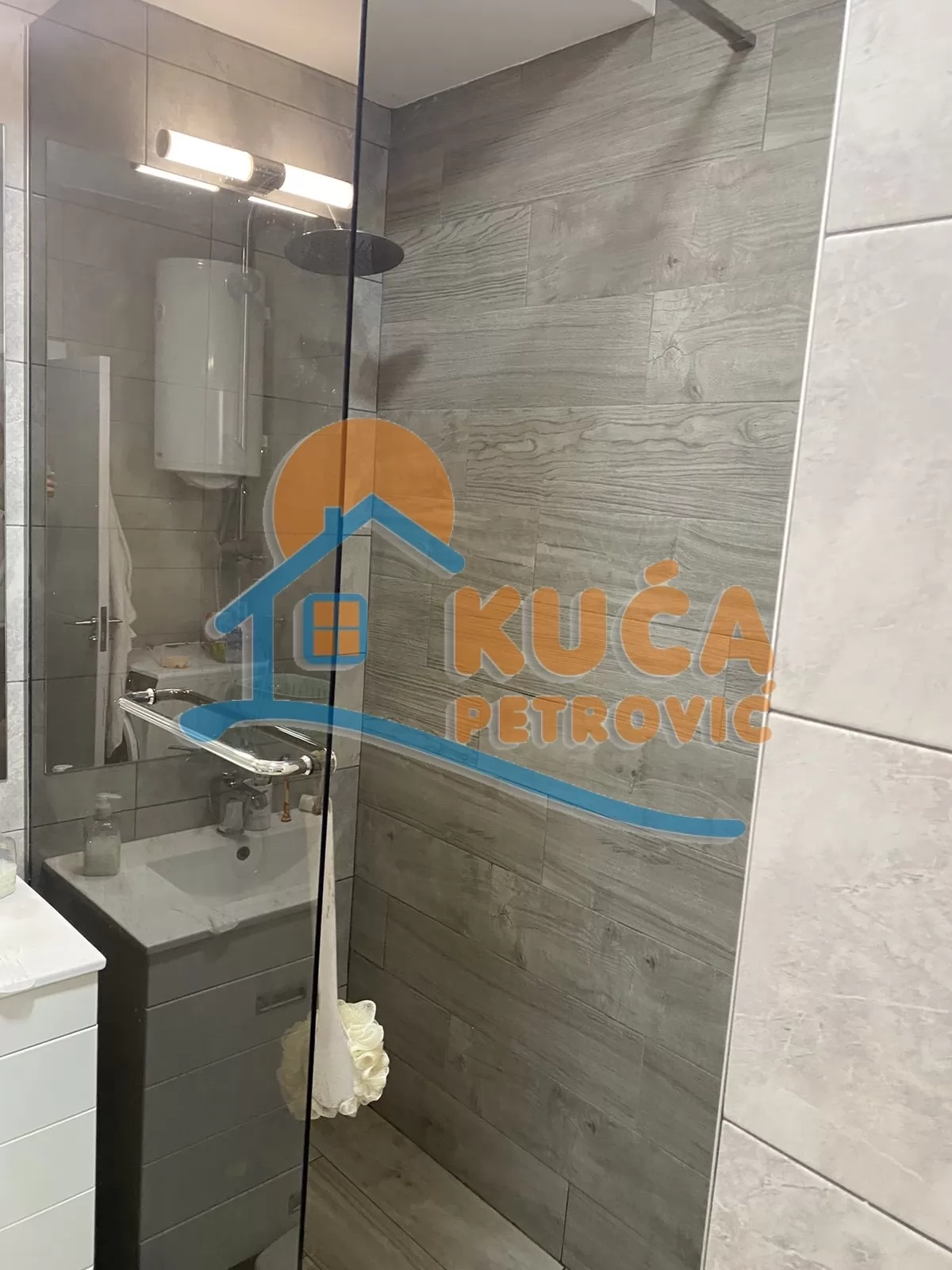 Dvosoban stan, 81 m2, Durlan, Lepenička ID: i-09766 11