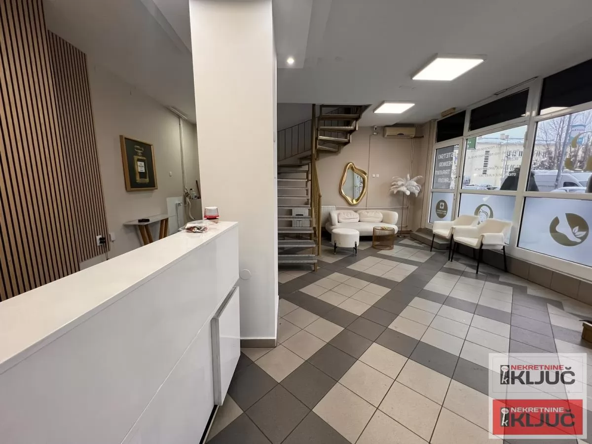 Izdavanje, Poslovni prostor, Novi Sad, Grbavica 15