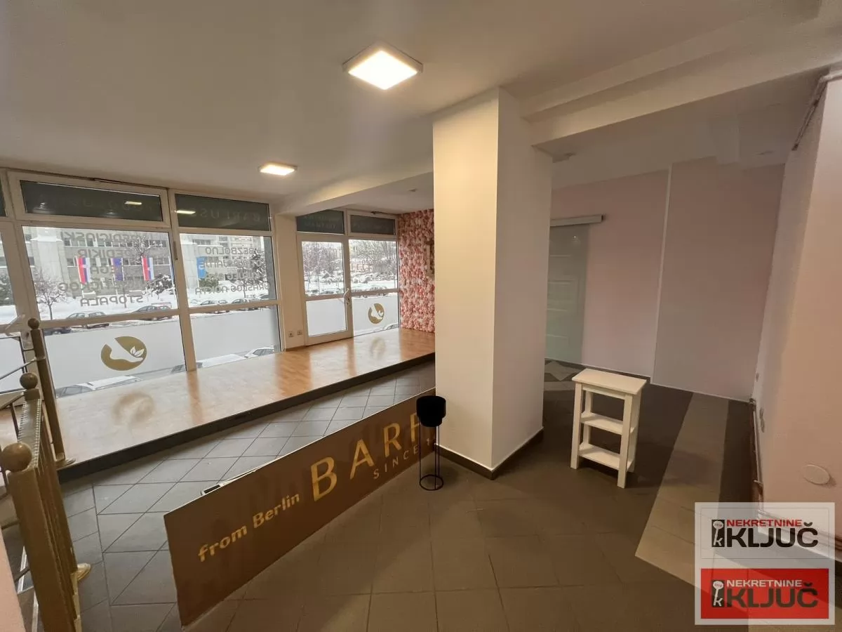Izdavanje, Poslovni prostor, Novi Sad, Grbavica 2