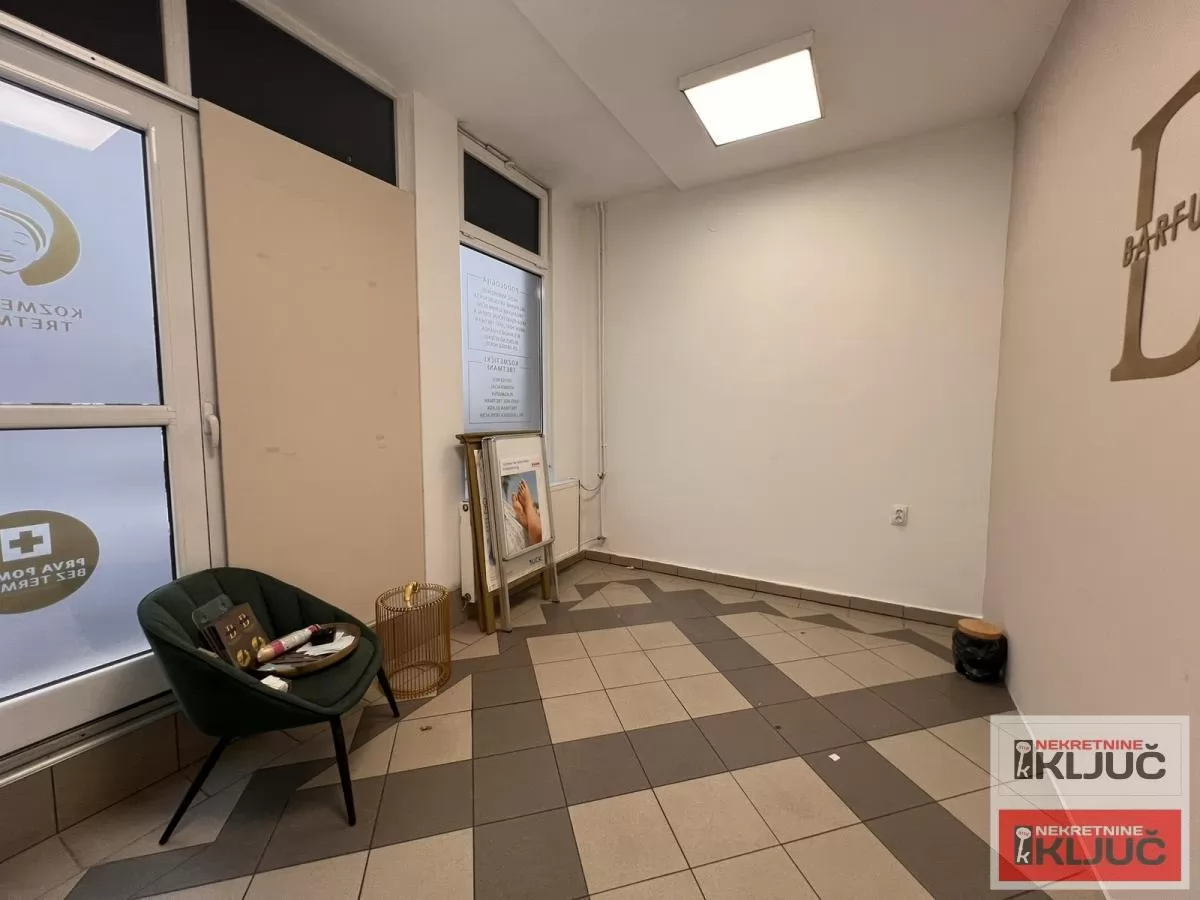 Izdavanje, Poslovni prostor, Novi Sad, Grbavica 6