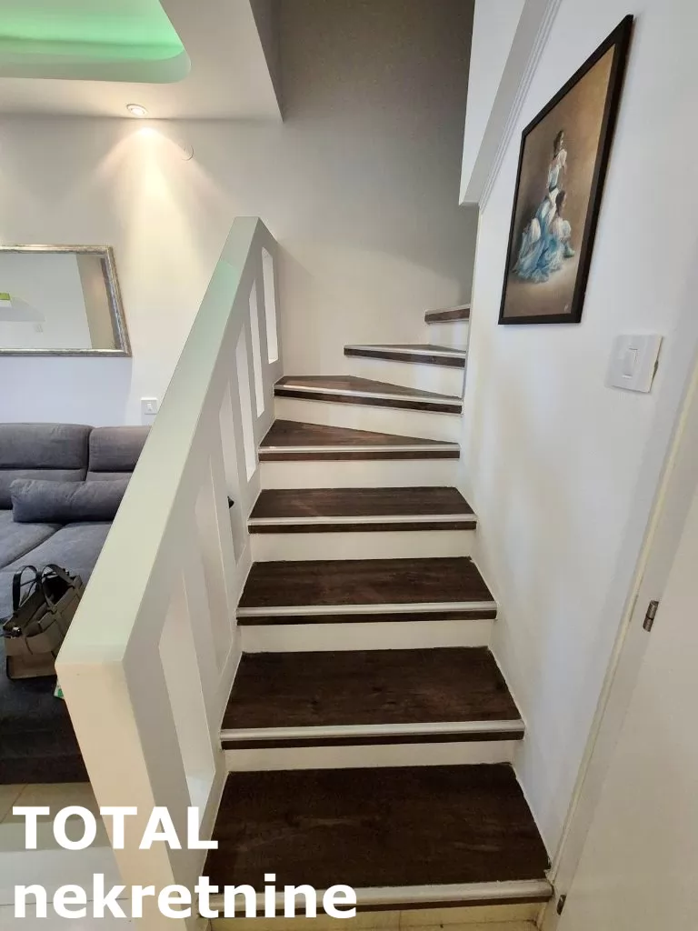 Stan,NOVI SAD,CENTAR,kv: 61.00, € 180000, ID: 1102038 10