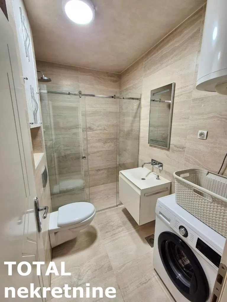 Stan,NOVI SAD,CENTAR,kv: 61.00, € 180000, ID: 1102038 12