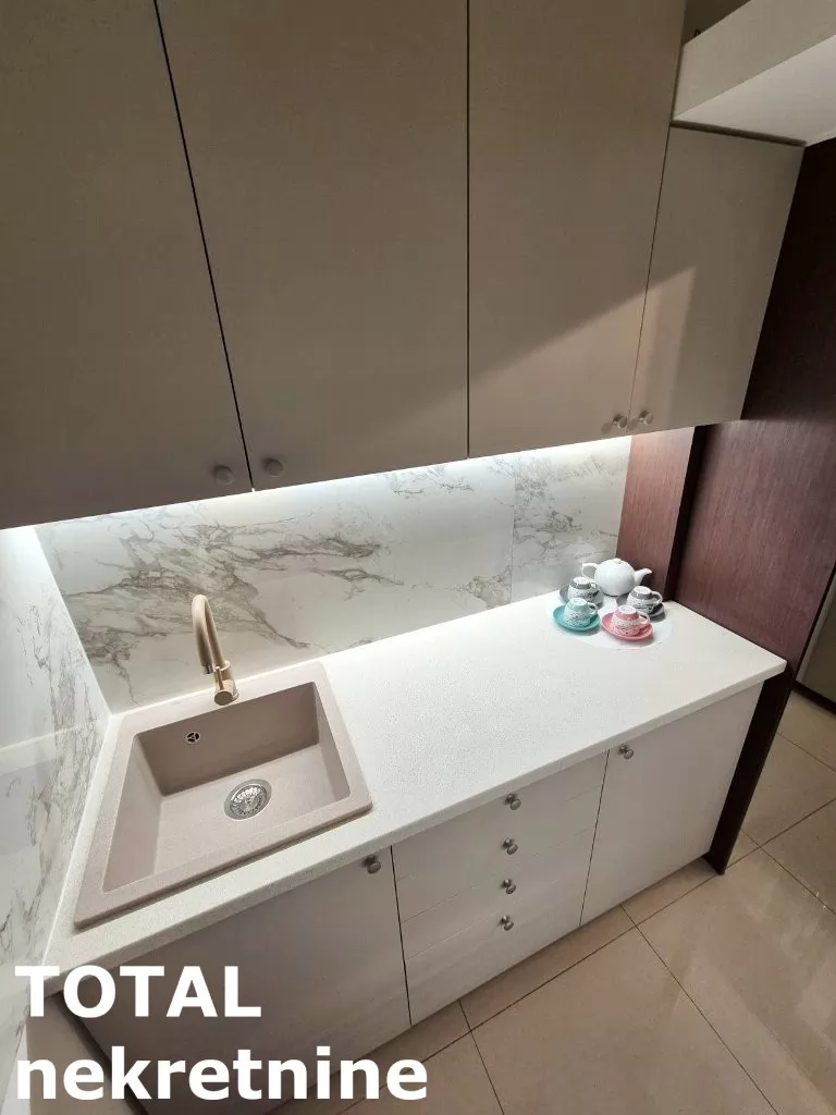 Stan,NOVI SAD,CENTAR,kv: 61.00, € 180000, ID: 1102038 4