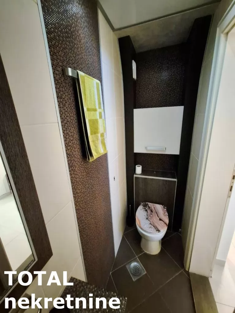 Stan,NOVI SAD,CENTAR,kv: 61.00, € 180000, ID: 1102038 9