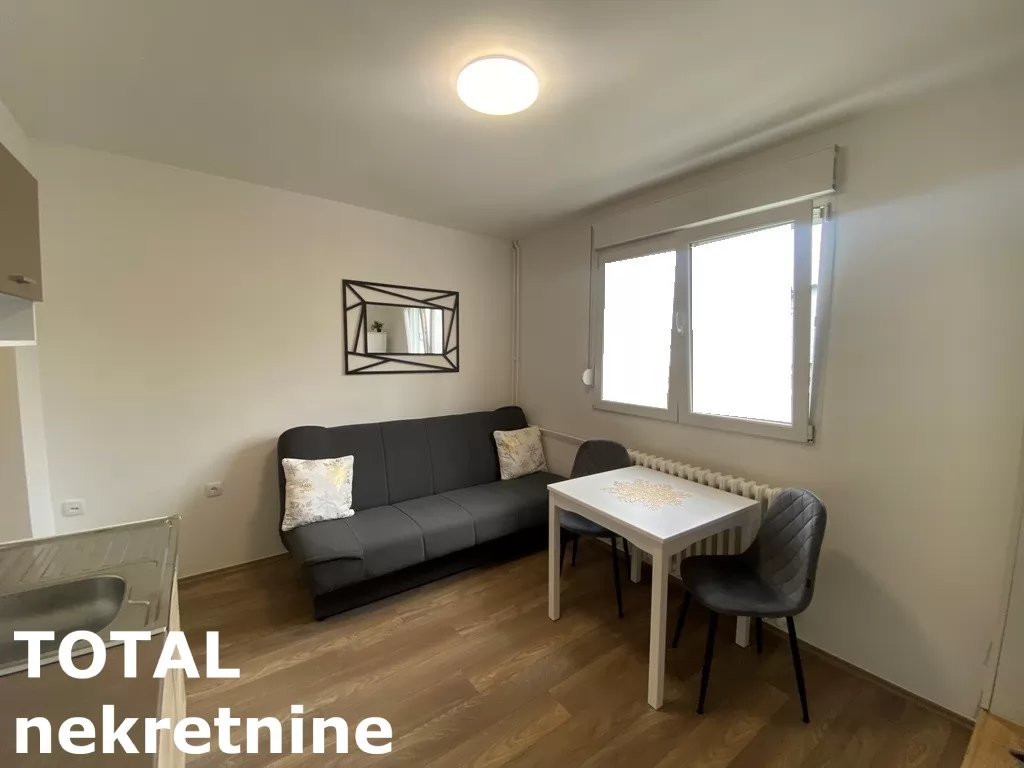 Stan,NOVI SAD,ZELEZNICKA STANICA,kv: 16.00, € 58200, ID: 1101853 2