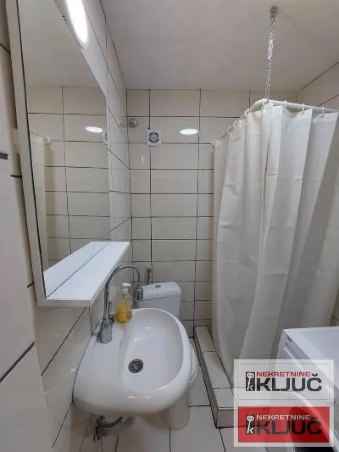 ŽELEZNIČKA STANICA, 47m2, Dvosoban, Renoviran 10