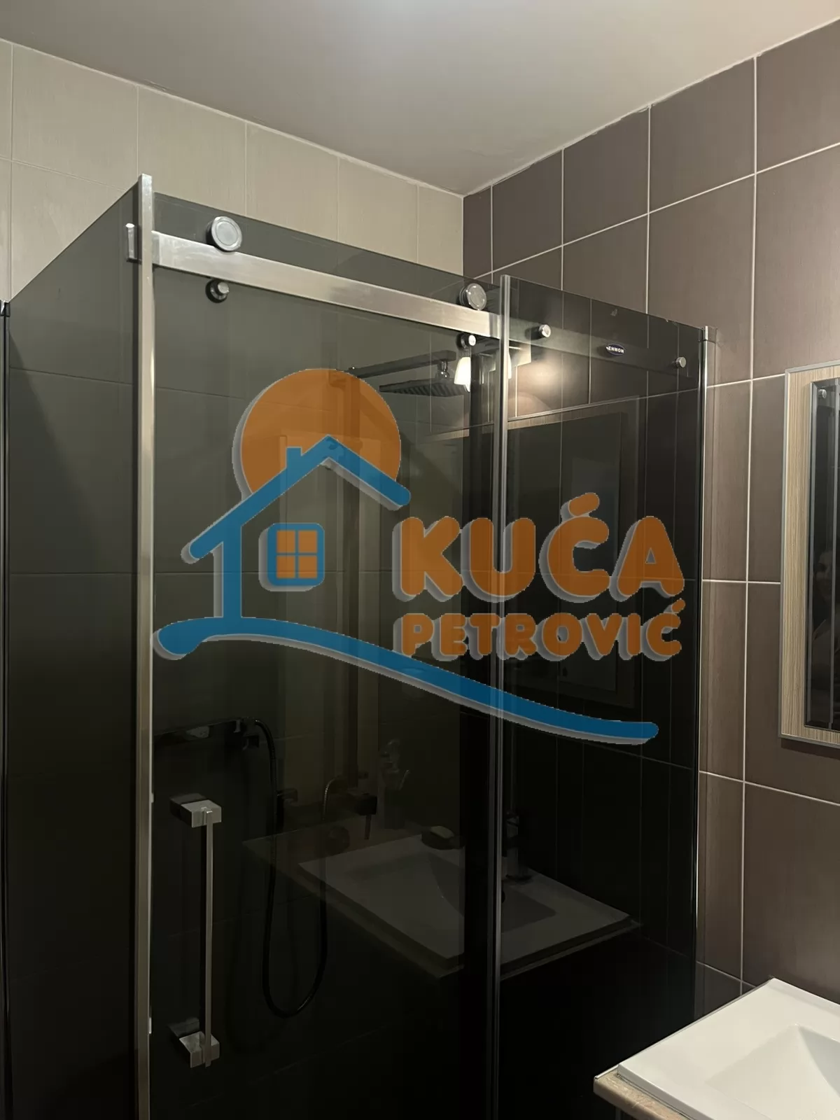 Dvosoban stan, 66 m2, Centar, Kej Kola srpskih sestara ID: i-015683 11