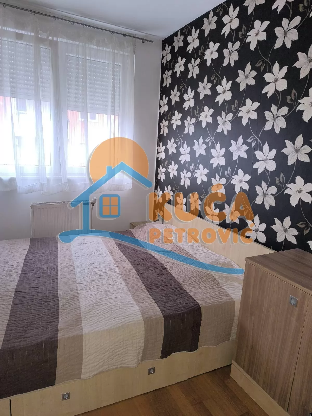 Dvosoban stan, 66 m2, Centar, Kej Kola srpskih sestara ID: i-015683 8