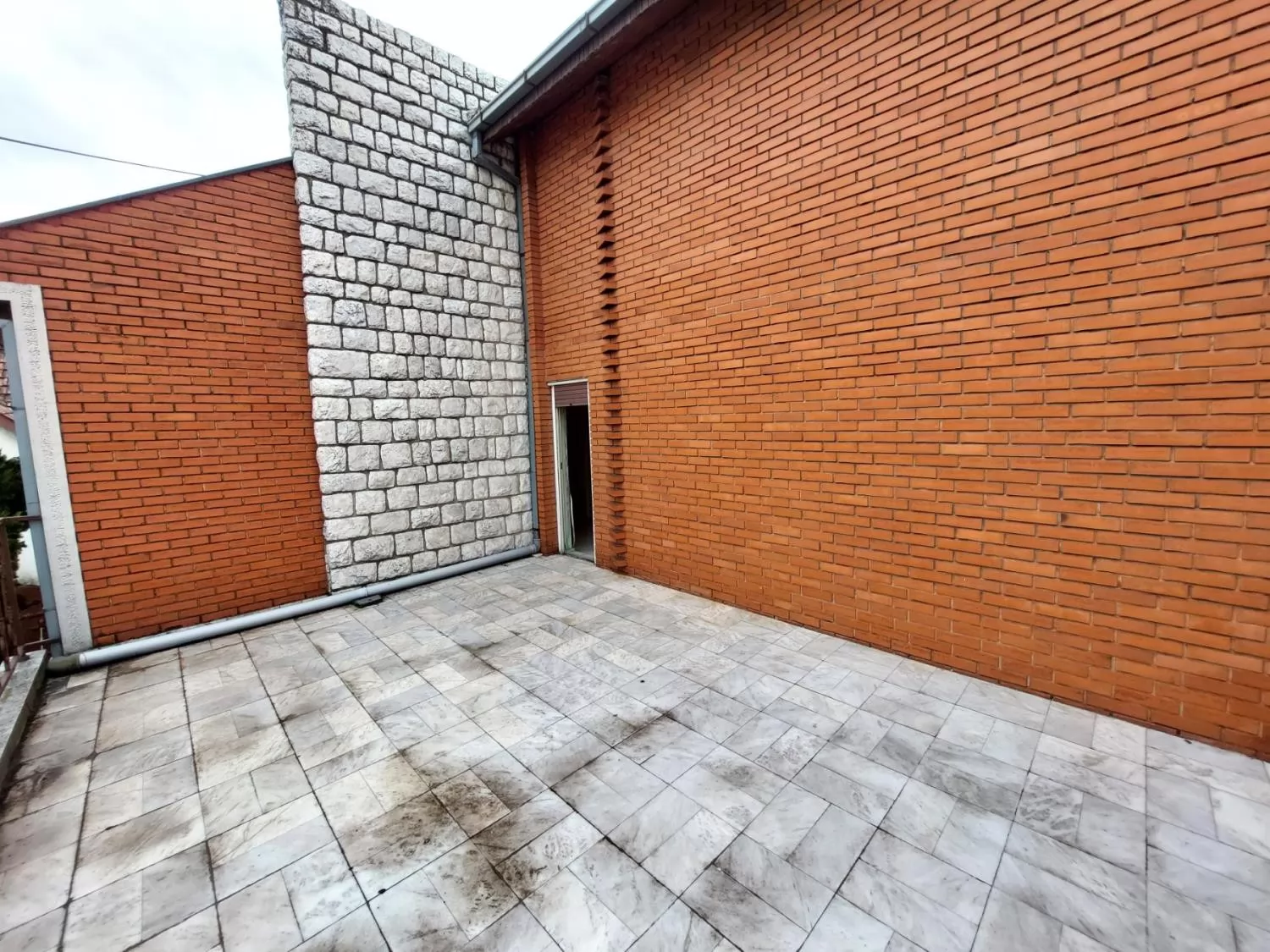 Kuca,SREMSKA KAMENICA,CENTAR,kv: 500, € 330000, ID: 3002147 4