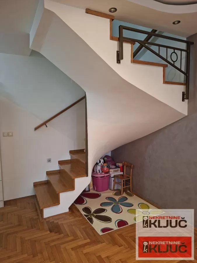 NOVA DETELINARA, 70m2, Trosoban-Duplex, Moderno namešten 9