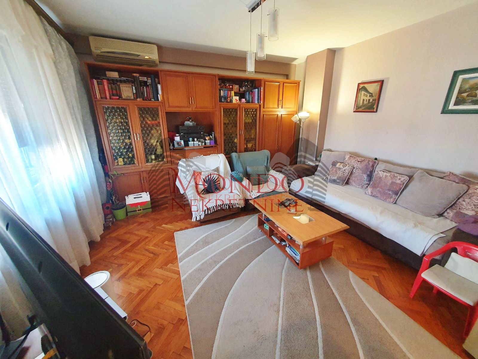 Trosoban stan u centru, cg, Niš 1