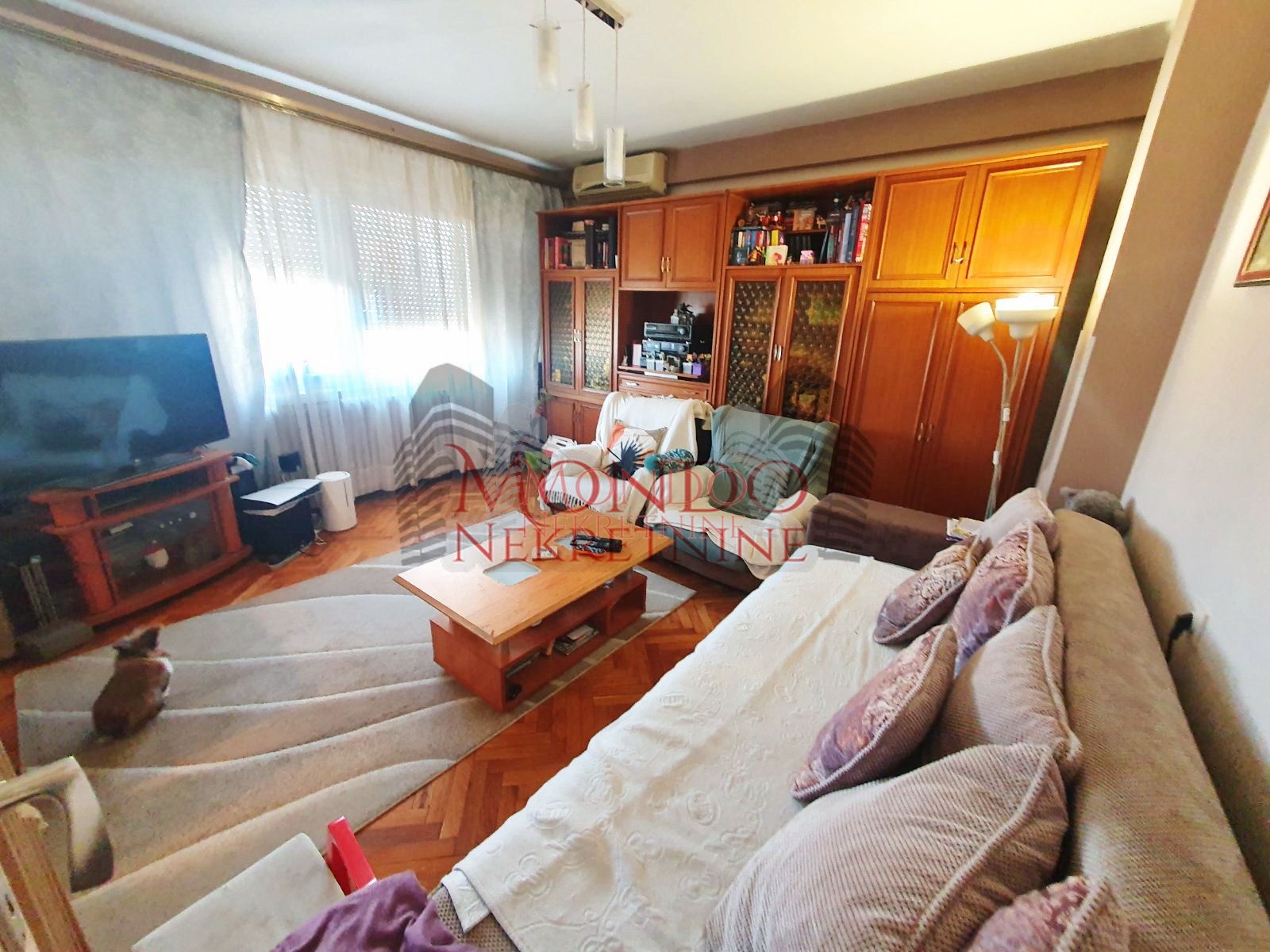 Trosoban stan u centru, cg, Niš 2