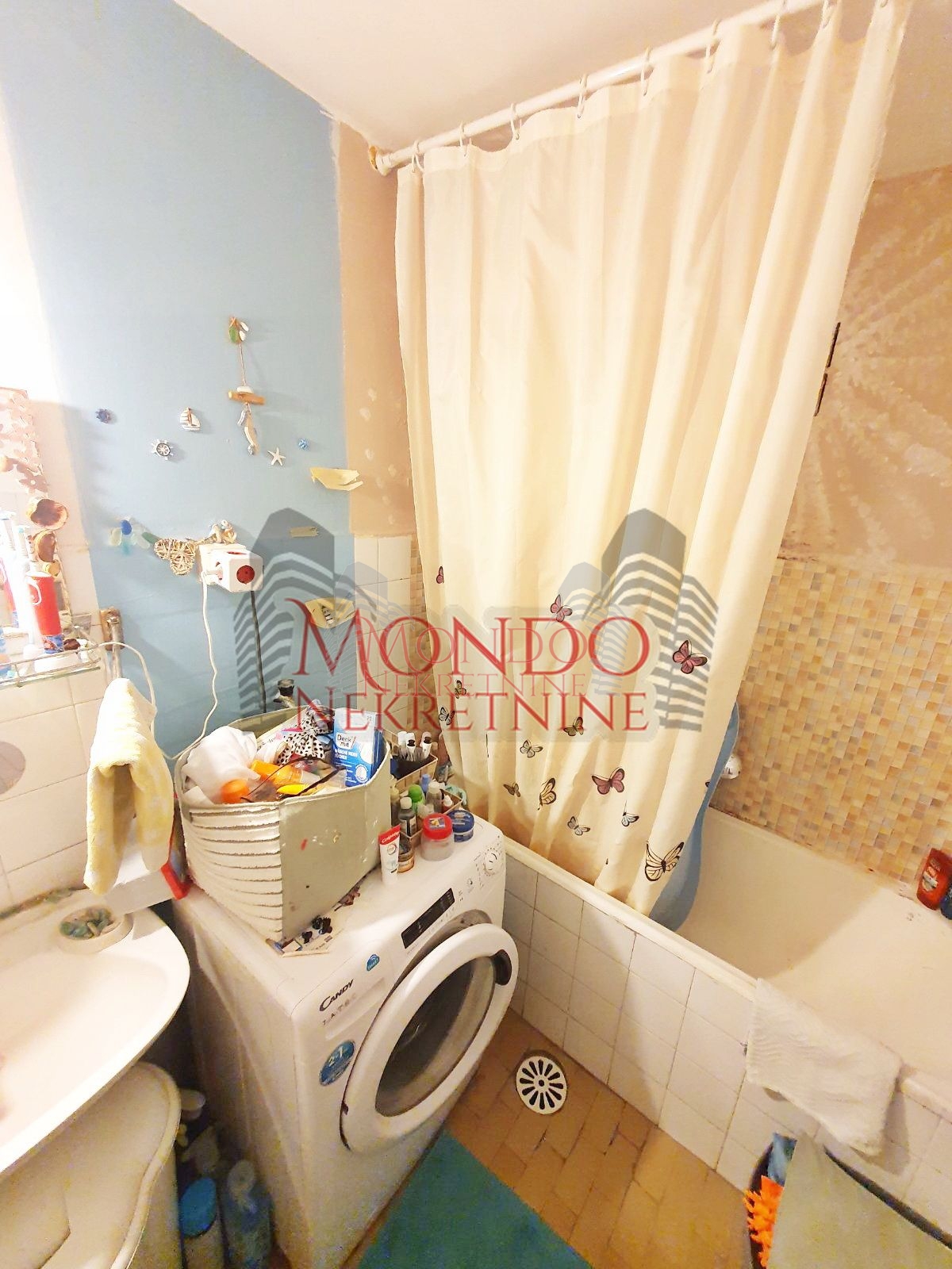 Trosoban stan u centru, cg, Niš 13