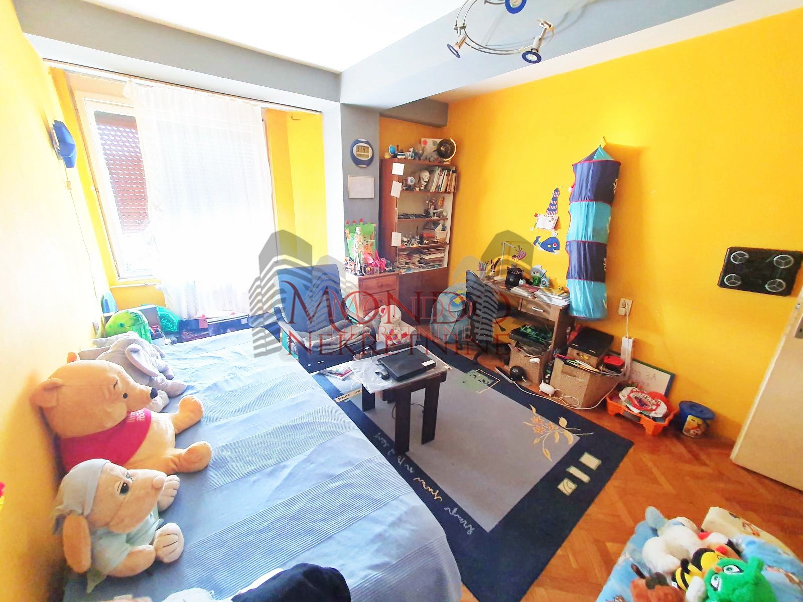 Trosoban stan u centru, cg, Niš 9